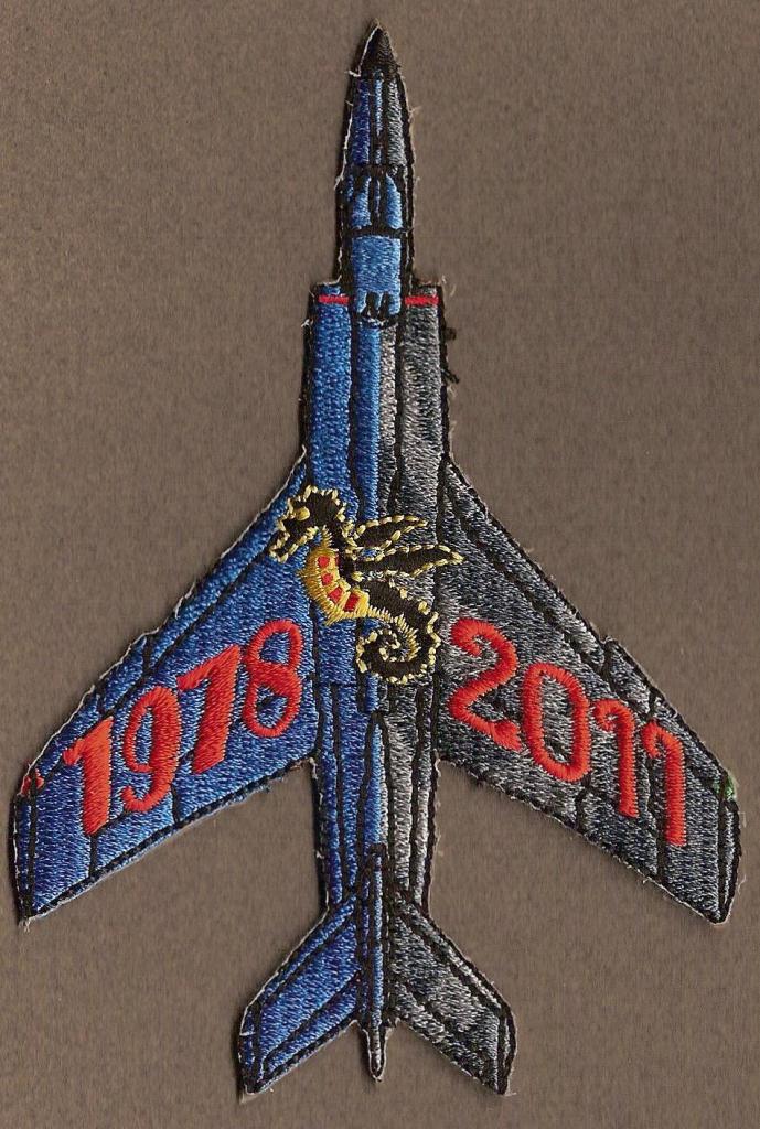 11 F - Silhouette  - 1978 - 2011