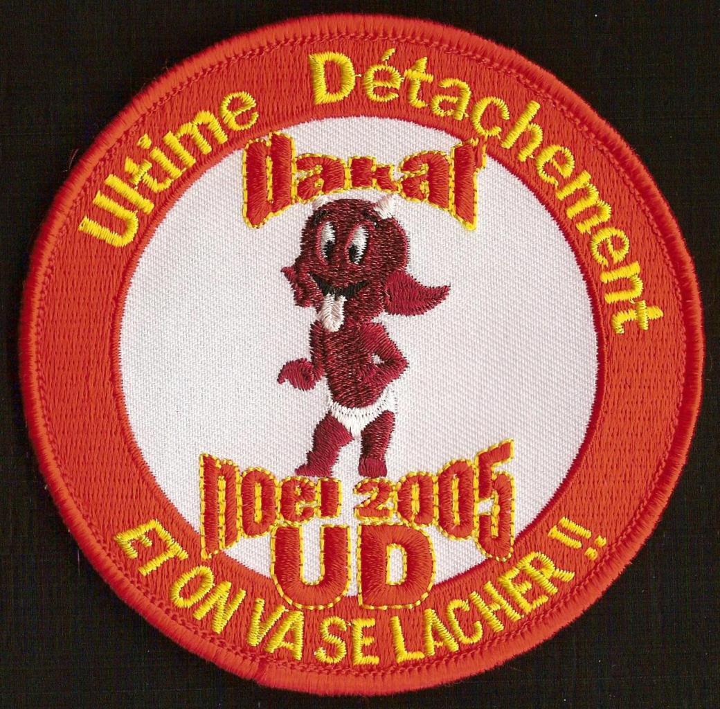 21 F - ATL 2 - UD - On va se lacher !!! - Dakar noël 2005