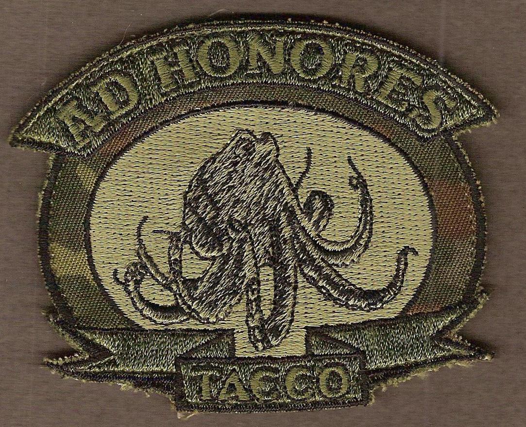 Tacco - ad honores